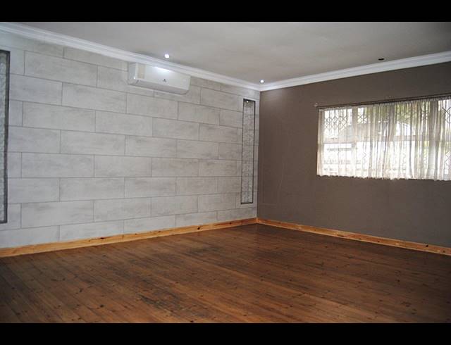 4 BEDROOM HOUSE FOR SALE IN ESCOMBE